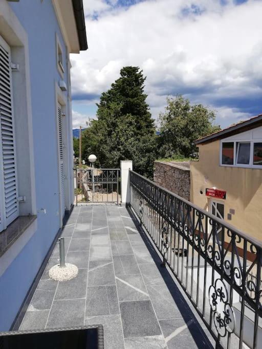 Villa Ajda - Orange Room Omišalj Eksteriør bilde