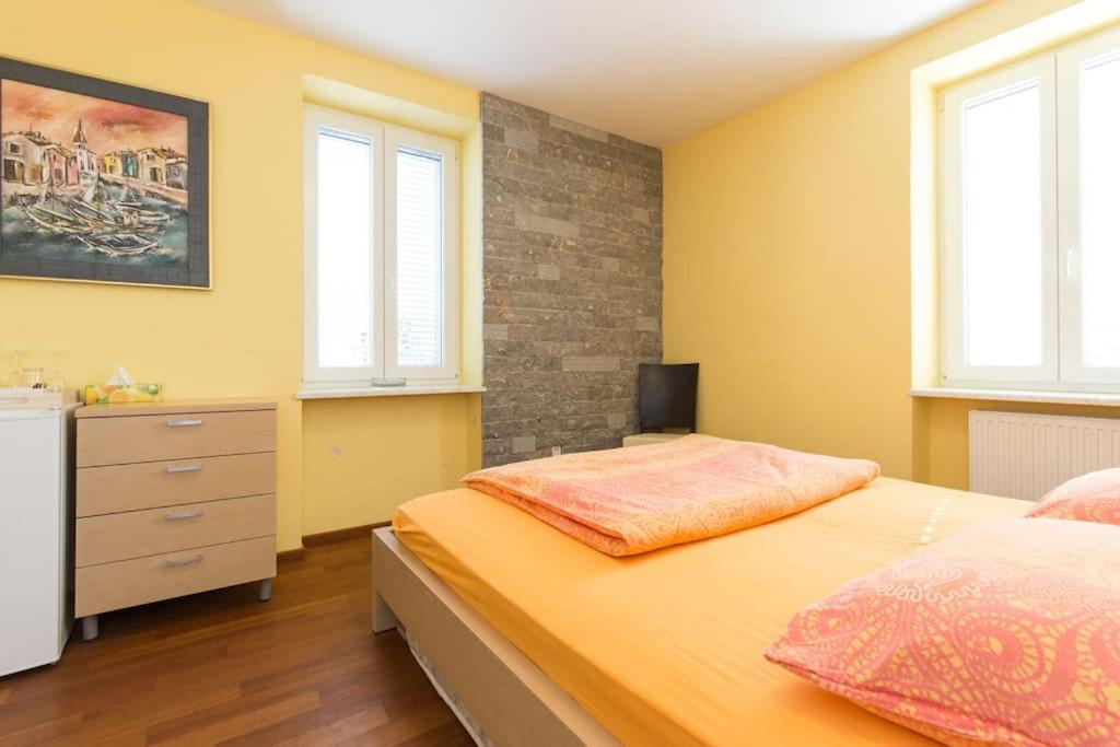 Villa Ajda - Orange Room Omišalj Eksteriør bilde
